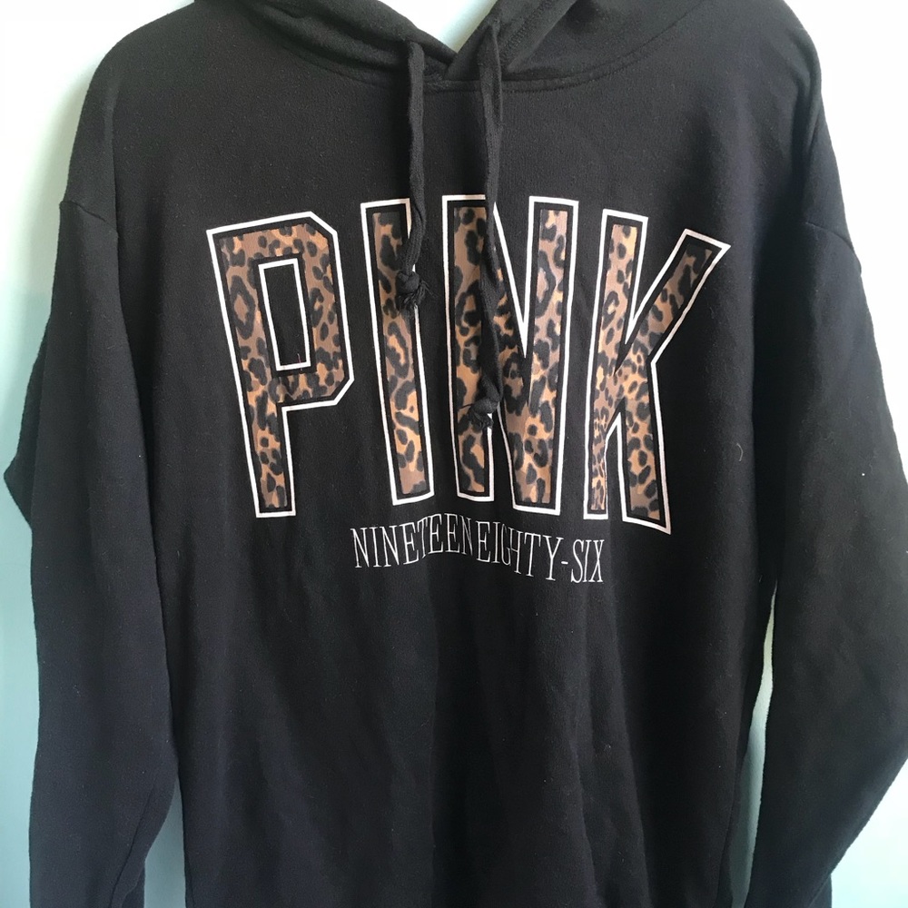 VS Pink Oversized Hoodie. Willing to negotiate $!